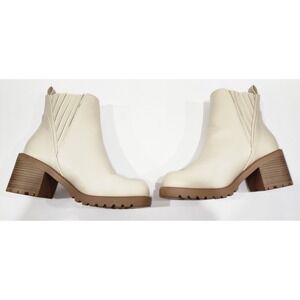 WOMEN SODA Pointed Toe Pull-On High Heel Ankle Boot OFF WHITE Size 9 NWOT